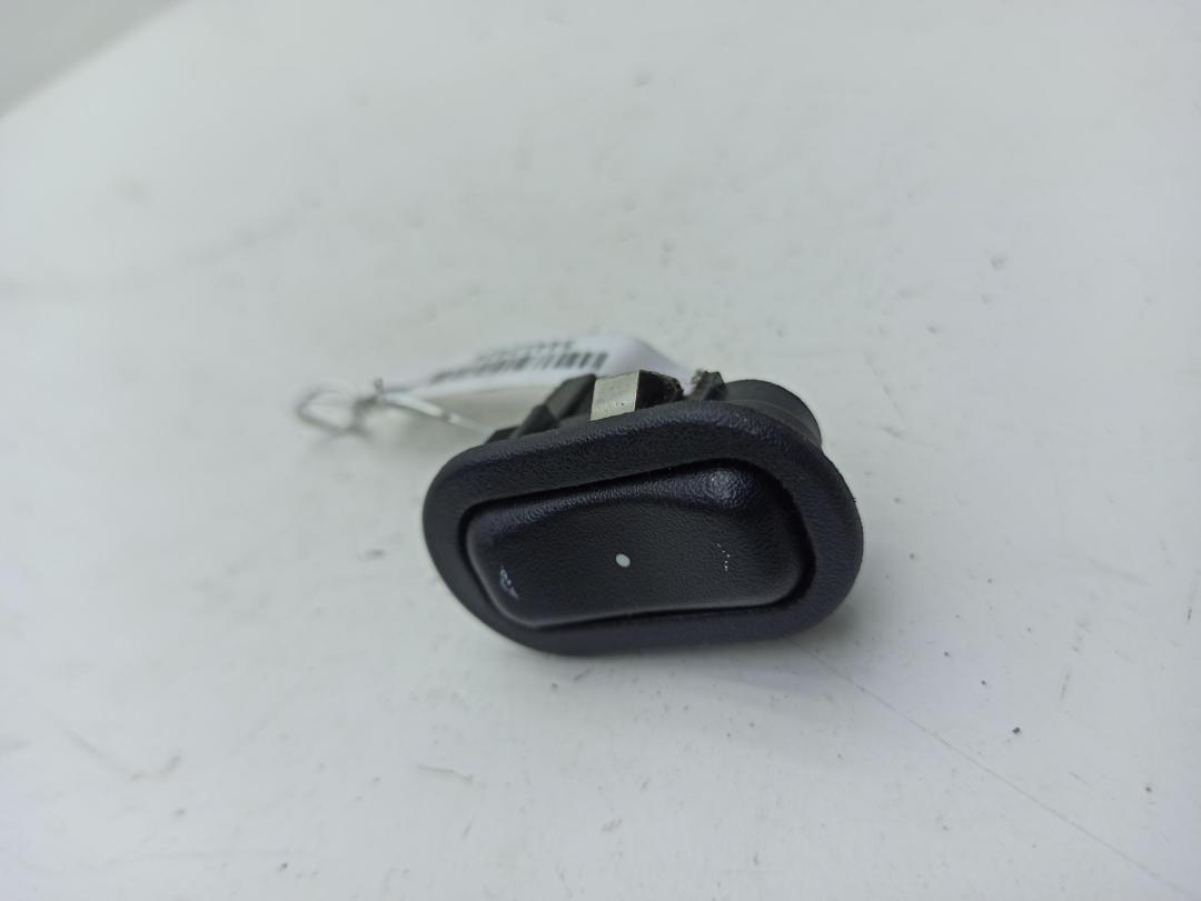 кнопка стеклоподъемника переднего правого Opel Zafira A 2005, 1.8 л., бензин, МКПП, серый, минивэн, 13363100