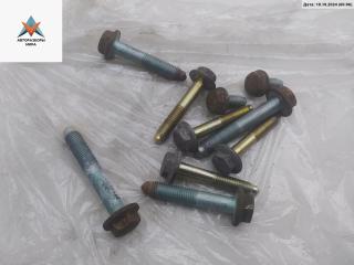 Болт крепления Volkswagen Polo 3 поколение 1999, 1.4 л., бензин, МКПП, зелёный, универсал