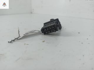 разъем (фишка) проводки Audi A4 B5 1996, 1.8 л., Ti, бензин, МКПП, красный, универсал, 893971983