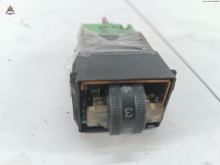 кнопка обогрева сидений Audi A6 4B/C5 [рестайлинг] 2002, 2.5 л., дизель, МКПП, синий, универсал, 4B0963563B