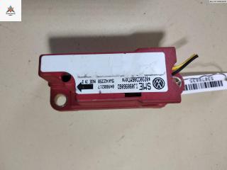 датчик AirBag Volkswagen Golf 4 поколение 1998, 1.4 л., бензин, МКПП, красный, хетчбэк 5 дв., 1J0906606D