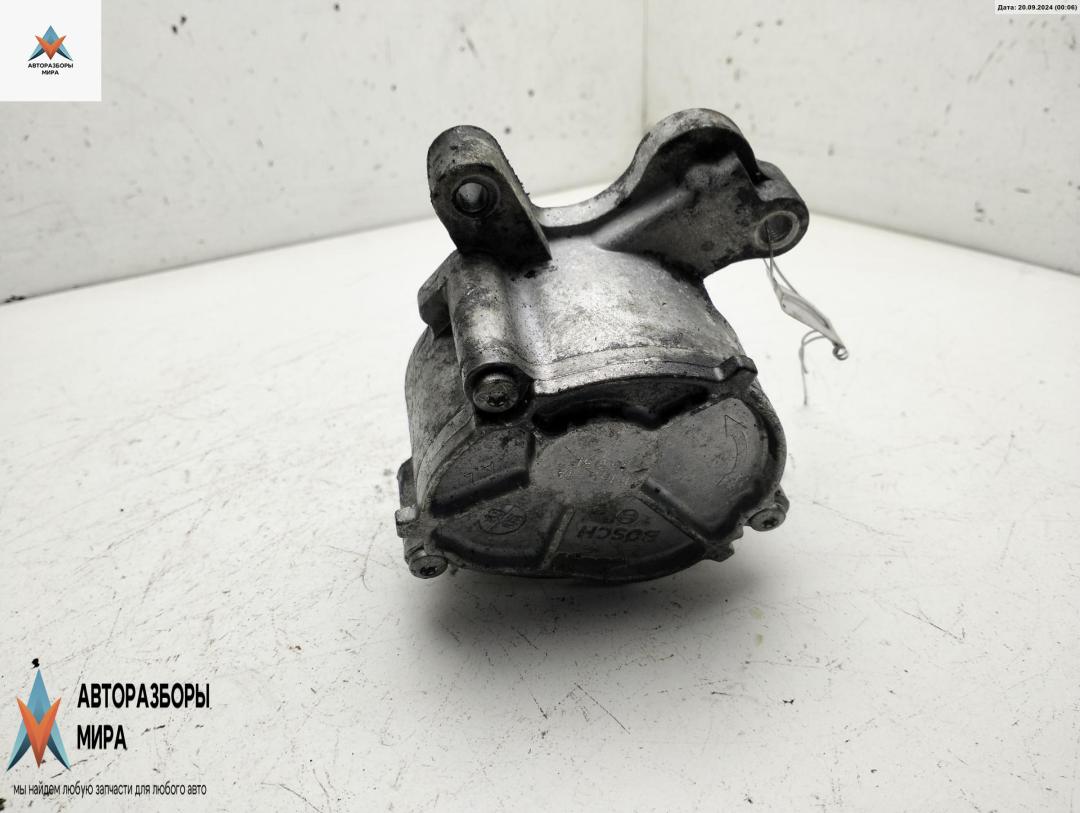 насос вакуумный Peugeot 407 1 поколение 2007, 2.0 л., дизель, МКПП, серый, седан - фото №1