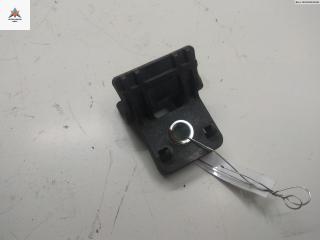 кронштейн радиатора Opel Astra J 2010, 1.7 л., дизель, МКПП, чёрный, хетчбэк 5 дв., 13250318