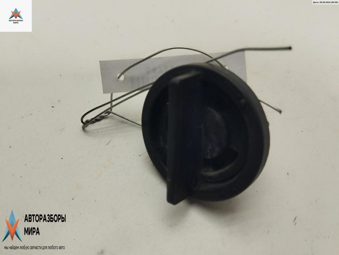 Патрон лампы указателя поворота Ford C-Max 1 поколение 2004, 1.6 л., i, бензин, МКПП, серый, минивэн - фото №1