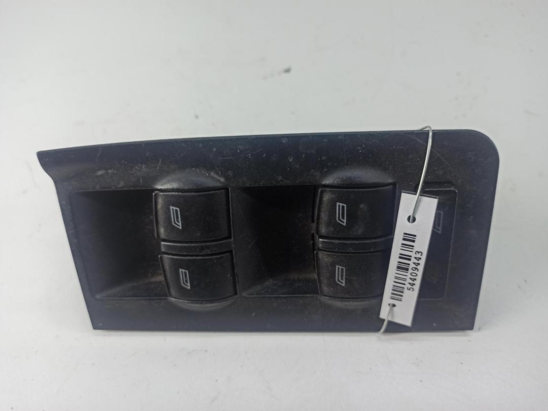 кнопка стеклоподъемника переднего левого Audi A6 C5 1999, 2.4 л., бензин, МКПП, серый, универсал, 4B0959851
