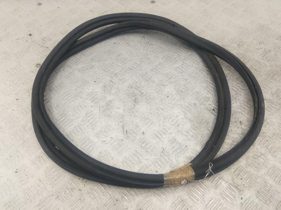 Уплотнитель крышки (двери) багажника BMW Z4 E85/E86 2003, 3.0 л., бензин, АКПП, синий, кабриолет