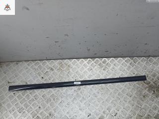 молдинг двери передней правой Opel Vectra C [рестайлинг] 2005, 1.9 л., дизель, МКПП, чёрный, универсал, 13101649