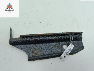 крепление аккумулятора Renault Megane 1 поколение [рестайлинг] 2001, 1.6 л., бензин, АКПП, красный, хетчбэк 5 дв.