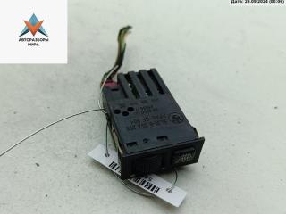 кнопка обогрева сидений BMW 5 серия E39 1998, 2.5 л., дизель, МКПП, синий, универсал, 8352259