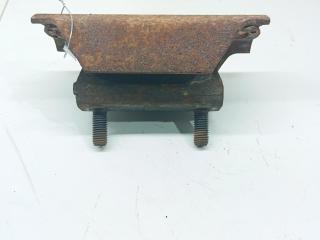 подушка крепления КПП Ford Explorer 2 поколение 1996, 4.0 л., бензин, АКПП, красный, внедорожник 5 дв.