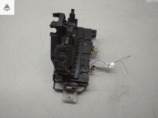 замок двери передней правой Ford Focus 1 поколение [рестайлинг] 2003, 1.8 л., бензин, МКПП, чёрный, универсал, 2S4AA21812DB