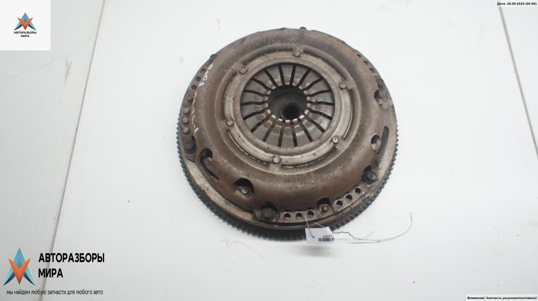 маховик Ford Focus 2 поколение 2005, 1.6 л., i, бензин, МКПП, чёрный, универсал - фото №1