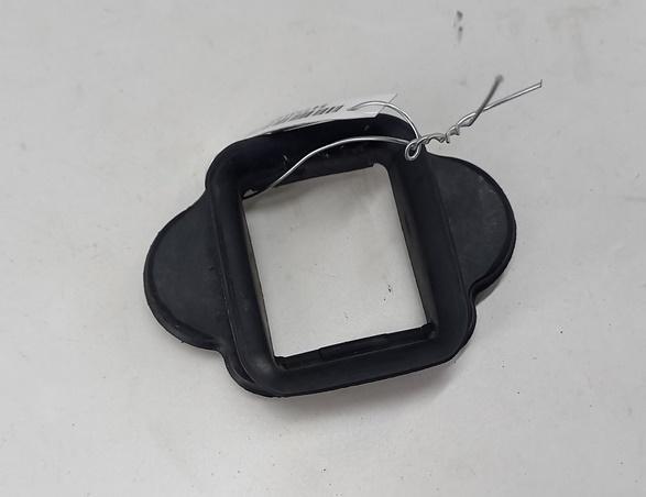 уплотнитель двери BMW 5 серия F07/F10/F11 2012, 2.0 л., дизель, АКПП, белый, универсал, 7182007 - фото №1