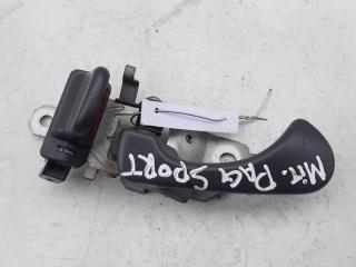 ручка внутренняя передняя левая Mitsubishi Pajero 3 поколение [рестайлинг] 2002, 2.5 л., дизель, МКПП, чёрный, внедорожник 5 дв.