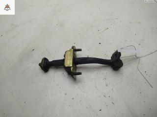 ограничитель открывания двери Ford Focus 1 поколение [рестайлинг] 2004, универсал, XS4AA23500