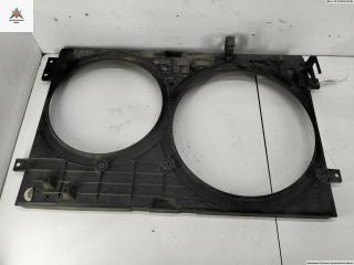 диффузор вентилятора Volkswagen Golf 4 поколение 1999, 1.6 л., бензин, МКПП, чёрный, хетчбэк 3 дв., 1J0121207M