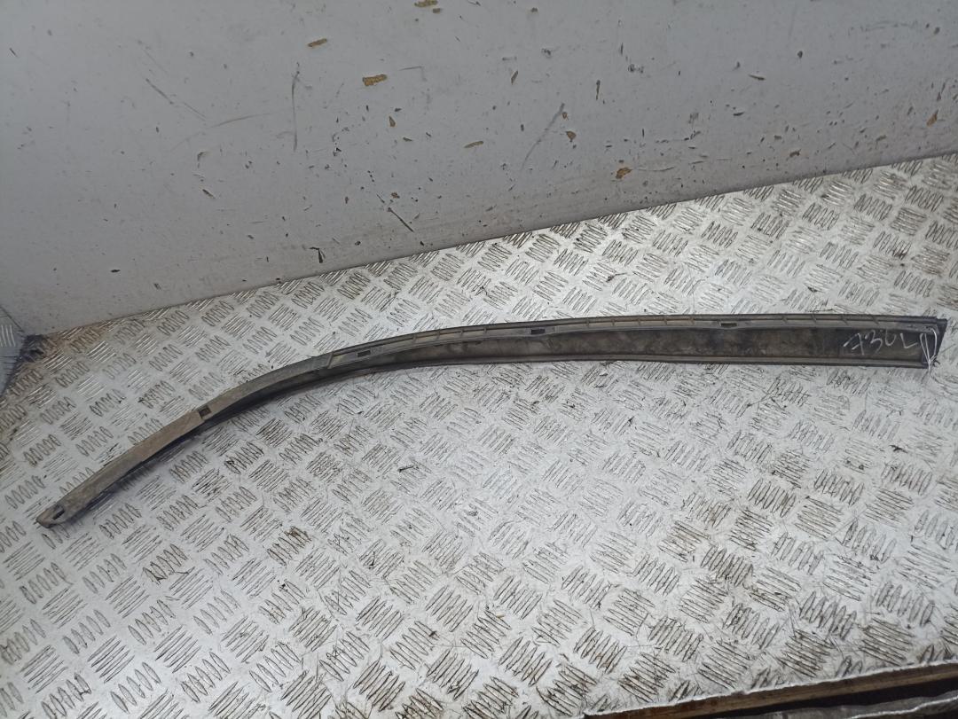 Юбка переднего бампера Opel Omega B 2003, 2.2 л., бензин, МКПП, серый, универсал, 09147435