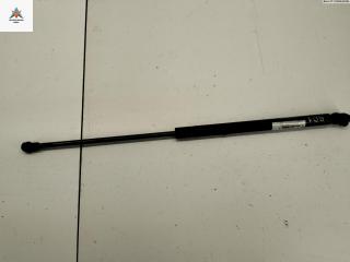 амортизатор крышки багажника (3-5 двери) Volkswagen Passat B5 1997, 1.8 л., бензин, МКПП, серый, универсал, 1J6827550