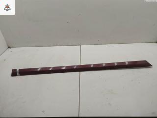 молдинг двери задней правой Opel Vectra C 2002, 3.2 л., бензин, МКПП, красный, хетчбэк 5 дв., 13101651