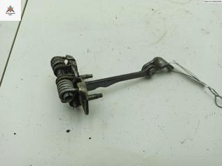 Ограничитель открывания двери задней Dacia (Renault) Sandero I 2009, хетчбэк 5 дв., 05879R