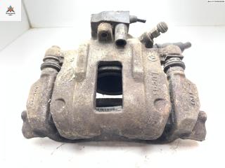 суппорт передний правый Mercedes-Benz A-Класс W168 1999, 1.4 л., бензин, МКПП, чёрный, хетчбэк 5 дв.