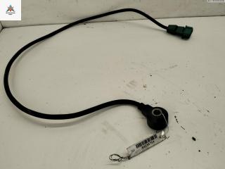 датчик детонации Volkswagen Passat B5 1999, 1.8 л., бензин, МКПП, красный, универсал, 054905377H