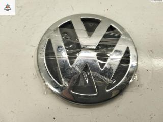 эмблема Volkswagen Passat B5 [рестайлинг] 2001, 2.0 л., бензин, МКПП, серый, универсал, 3B9853630