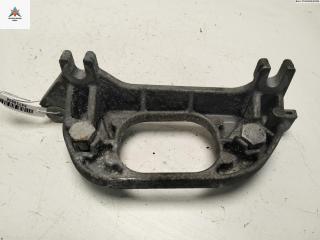 кронштейн КПП Dacia (Renault) Logan 2009, 1.6 л., бензин, МКПП, синий, универсал, 8200216113