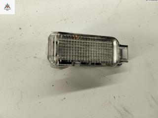 фонарь салона (плафон) Volkswagen Passat B5 [рестайлинг] 2001, 1.9 л., дизель, МКПП, синий, универсал, 4B0947415