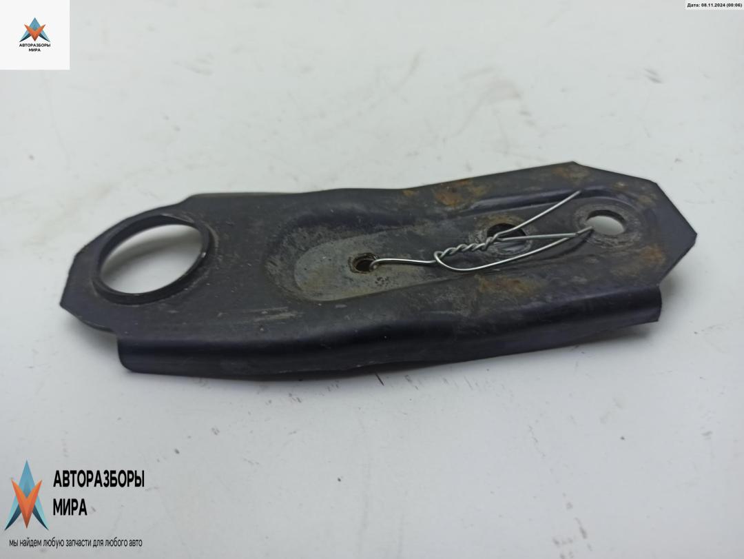 кронштейн радиатора Opel Astra G 1999, 1.6 л., бензин, МКПП, красный, универсал - фото №1