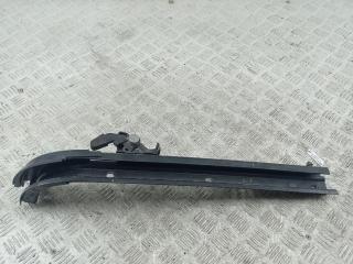 Направляющая сдвижной двери (салазка) правая Ford B-max 1 поколение 2013, 1.5 л., дизель, МКПП, белый, минивэн, 1840425, AV11-R25004-AE