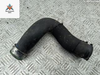 патрубок интеркулера Volkswagen Touareg 1 поколение 2006, 3.0 л., дизель, АКПП, чёрный, внедорожник 5 дв., 7L6145738A