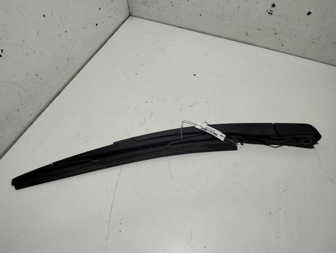 Щеткодержатель (поводок стеклоочистителя) задний Peugeot 307 2003, 2.0 л., дизель, МКПП, чёрный, универсал