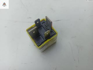 реле бензонасоса Opel Vectra C [рестайлинг] 2007, 1.9 л., дизель, МКПП, синий, универсал, 90226846