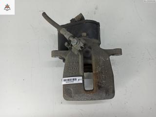 суппорт задний правый Audi Q3 8U 2012, 2.0 л., дизель, АКПП, серый, внедорожник 5 дв., 32332267J