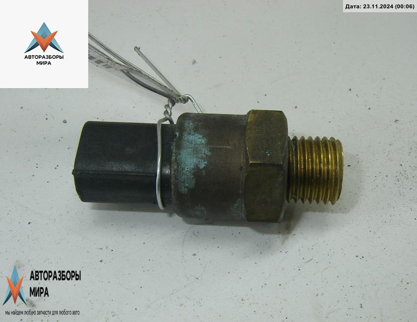 датчик температуры BMW 5 серия E39 1996, 2.0 л., бензин, МКПП, синий, седан, 8360857 - фото №1