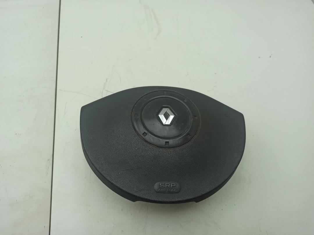 подушка безопасности водителя Renault Scenic II 2004, 2.0 л., бензин, МКПП, серый, минивэн, 8200381851