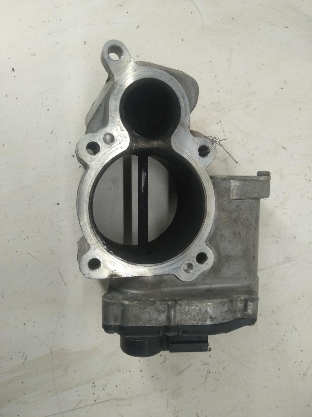 прочая запчасть Audi A4 B6 2003, 2.0 л., бензин, МКПП, чёрный, седан, 06D131503C