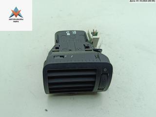 дефлектор обдува салона Volkswagen Passat B5 1997, 1.6 л., бензин, МКПП, зелёный, седан, 3B0819703