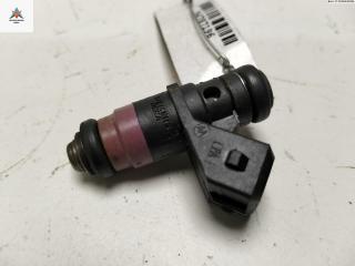 форсунка Renault Megane 2 поколение 2004, 1.6 л., бензин, МКПП, красный, хетчбэк 5 дв., ITGM60