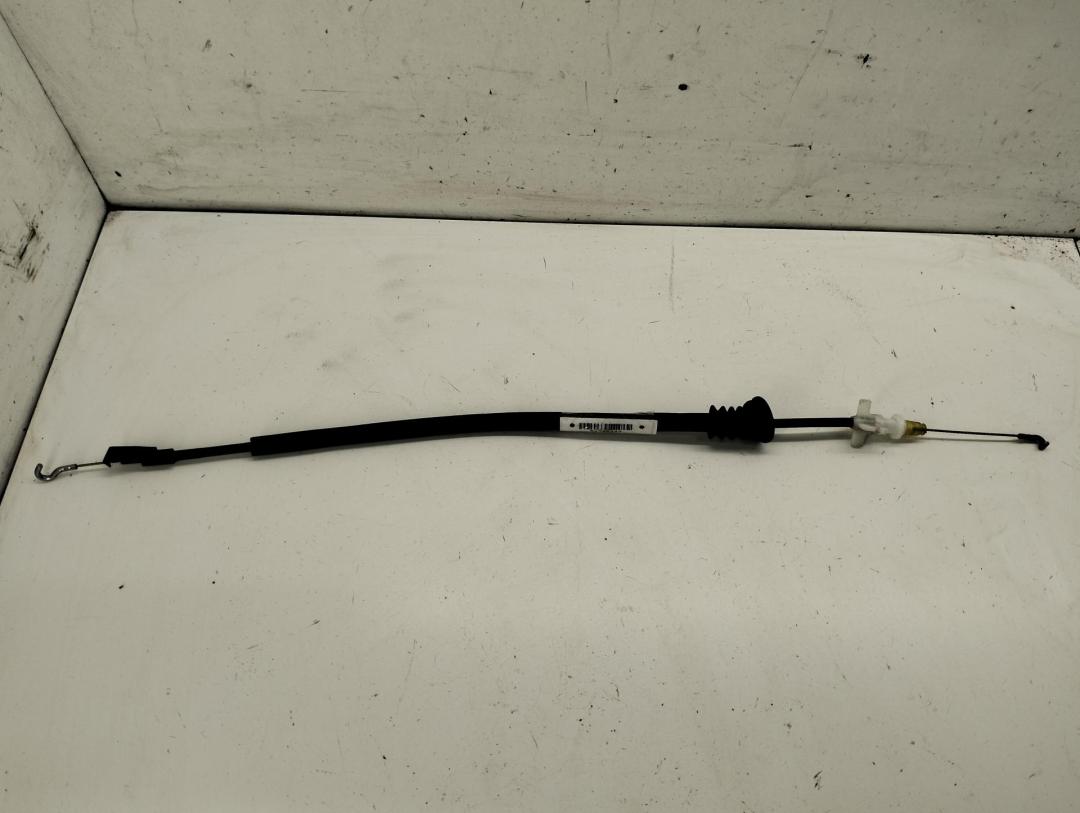 трос двери Volkswagen Passat B6 2005, 2.0 л., дизель, МКПП, чёрный, универсал, 3C4839085A