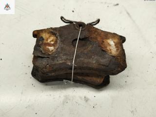 Колодки тормозные задние Volkswagen Golf 4 поколение 1999, 1.4 л., бензин, МКПП, синий, хетчбэк 5 дв.