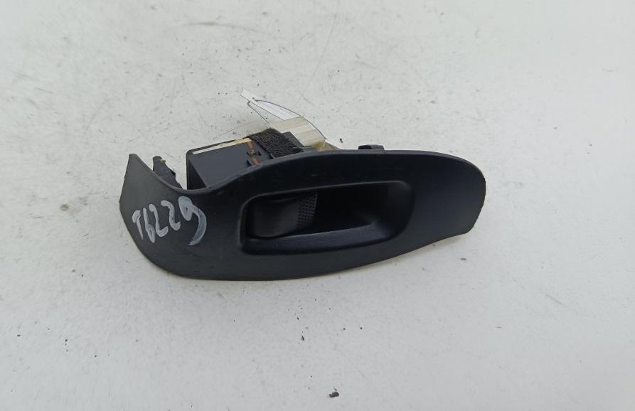 кнопка стеклоподъемника переднего правого Subaru Legacy 2002, 2.0 л., бензин, АКПП, серый, универсал, 94266AE040