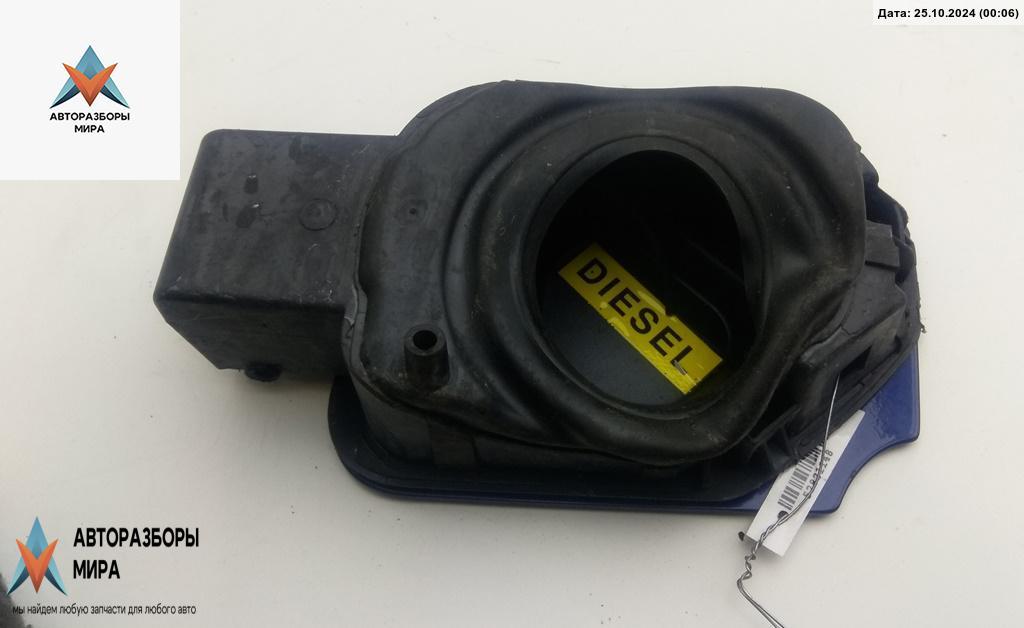 лючок топливного бака Peugeot 407 1 поколение 2005, 1.6 л., дизель, МКПП, синий, универсал - фото №1