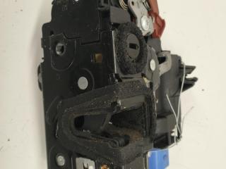 замок двери задней левой Skoda Fabia 2 поколение (5J) 2009, 1.4 л., бензин, МКПП, чёрный, универсал, 6Y0839015A