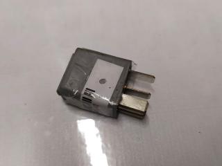 реле (прочие) Opel Zafira 2 поколение (B) [рестайлинг] 2009, 1.7 л., дизель, МКПП, красный, минивэн, 13100504