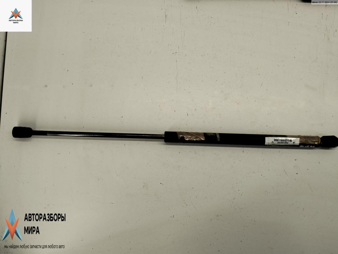 амортизатор крышки багажника (3-5 двери) Volkswagen Golf 3 поколение 1992, 1.4 л., бензин, МКПП, красный, хетчбэк 3 дв., 1H6827550 - фото №1