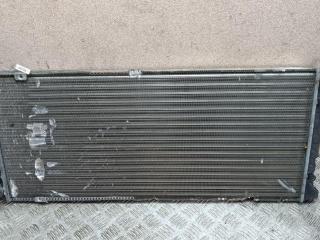 радиатор охлаждения Volkswagen Passat B3 1990, 1.8 л., бензин, АКПП, серый, седан, 357121253AB