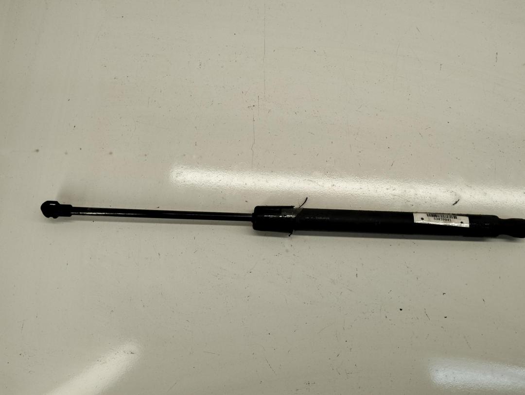 амортизатор крышки багажника (3-5 двери) Volkswagen Golf-5 2004, 1.4 л., бензин, МКПП, чёрный, хетчбэк 3 дв., 1K6827550D