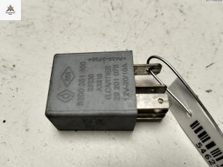 реле (прочие) Renault Megane 2 поколение 2004, 1.9 л., дизель, МКПП, серый, универсал, 8200351490